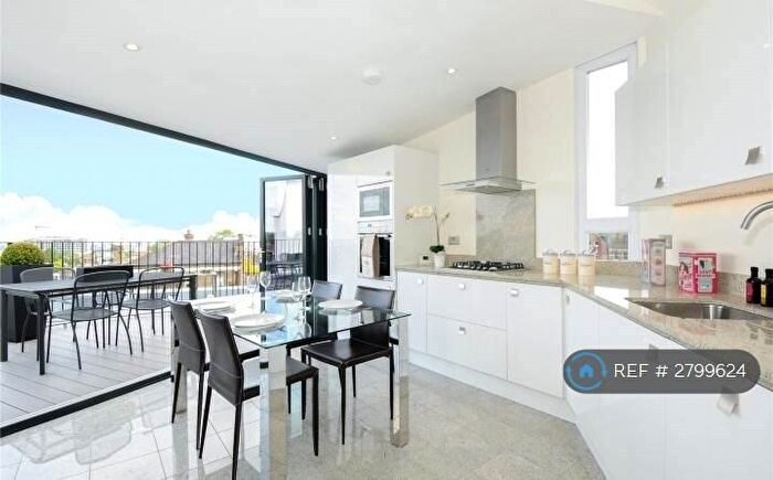 3 Bedroom Penthouse To Rent In Ginsburg Yard, London, NW3