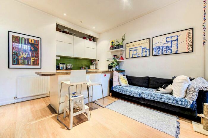 1 Bedroom Flat To Rent In Courtfield Gardens, South Kensington, London, SW5