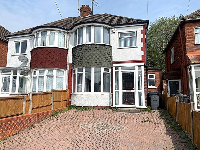 3 Bedroom Semi-Detached House To Rent In Sandringham Road, Birmingham, B42