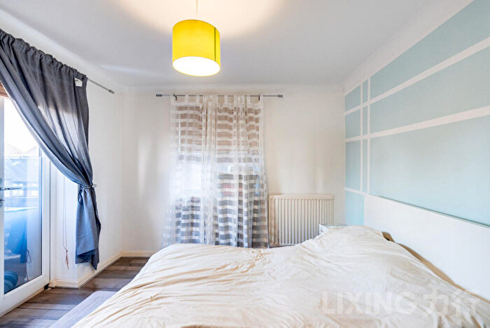 2 Bedroom Apartment For Sale In Wesley Avenue, Royal Victoria, E16