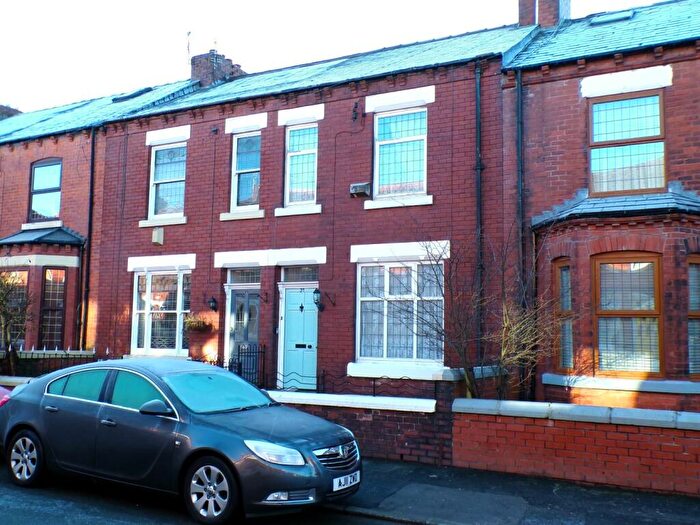3 Bedroom Terraced House For Sale In Derbyshire Road, Clayton Bridge, Manchester, M40