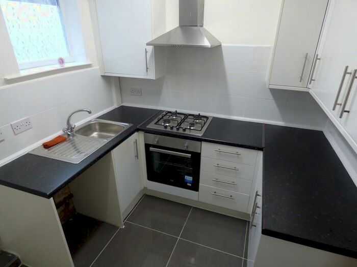 2 Bedroom Apartment To Rent In Blackburn Road, Astley Bridge, Bolton, BL1