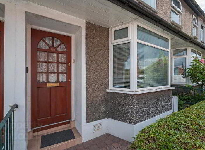 2 Bedroom Mid TownHouse To Rent In Baroda Street, Belfast, BT7