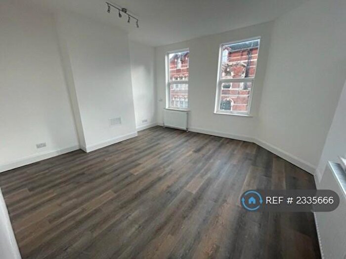 3 Bedroom Flat To Rent In Radford Boulevard, Nottingham, NG7