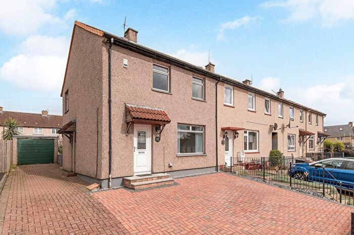 2 Bedroom Terraced House For Sale In Carnethy Crescent, Kirkcaldy, KY2
