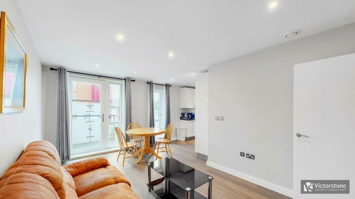 1 Bedroom Apartment To Rent In St Pancras Way, King's Cross, London, NW1