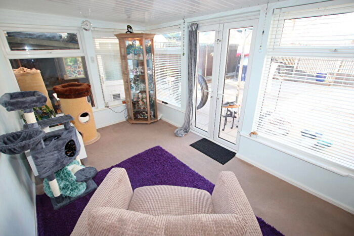 3 Bedroom Bungalow For Sale In Coopers Lane, Clacton On Sea, CO15