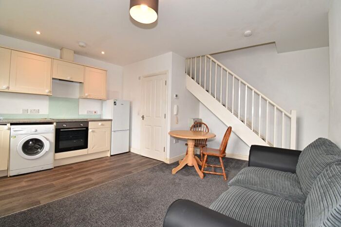2 Bedroom Terraced House To Rent In Church Street, Falmouth, TR11