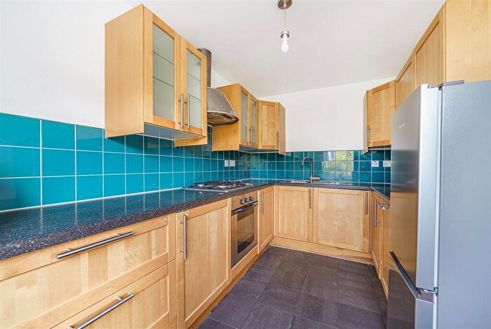 1 Bedroom Flat For Sale In Darlington Road, West Norwood, SE27