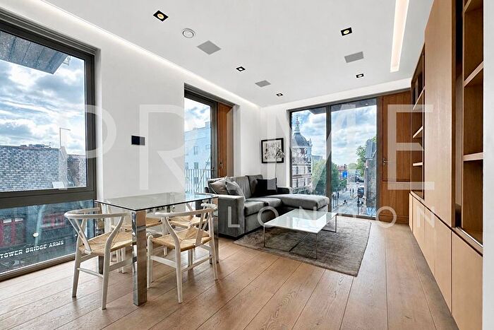2 Bedroom Flat To Rent In Chatsworth House, Duchess Walk, One Tower Bridge, SE1