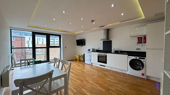 4 Bedroom Property To Rent In Thornton Court, Forth Place, Newcastle Upon Tyne, NE1