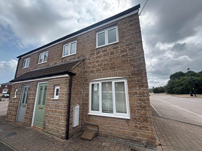 3 Bedroom Semi-Detached House To Rent In Pheasants Way, Gillingham, Dorset, SP8