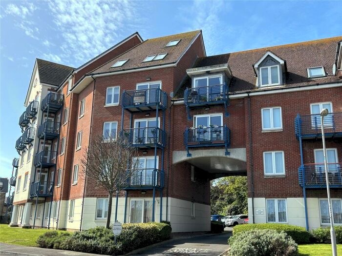 2 Bedroom Apartment For Sale In Weymouth, Dorset, DT4