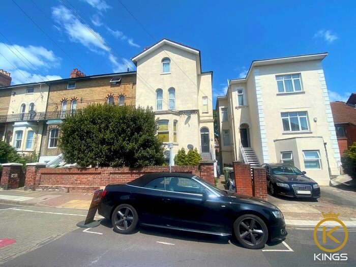 1 Bedroom Flat To Rent In St. Simons Road, Southsea, PO5