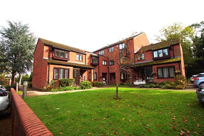 2 Bedroom Flat To Rent In Copperwood Hertford, SG13