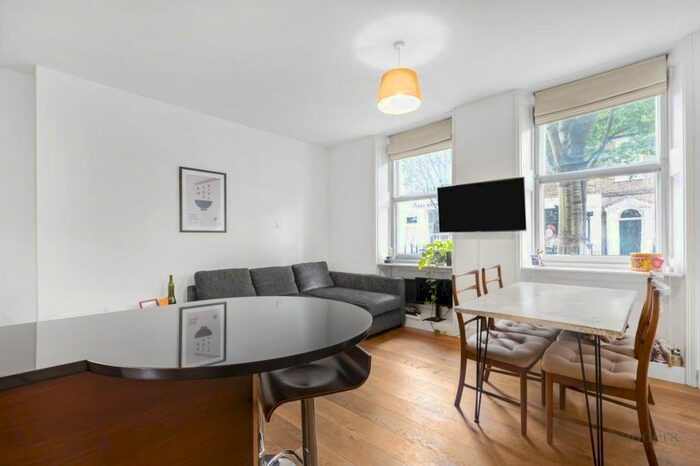 1 Bedroom Flat To Rent In Cross Street, Islington, London, N1