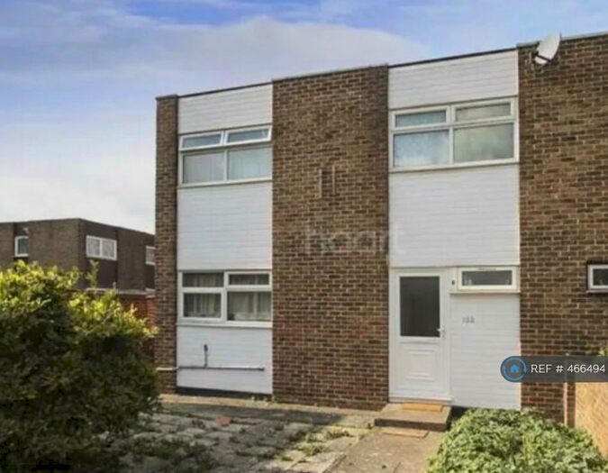 4 Bedroom Semi-Detached House To Rent In London, London, E16