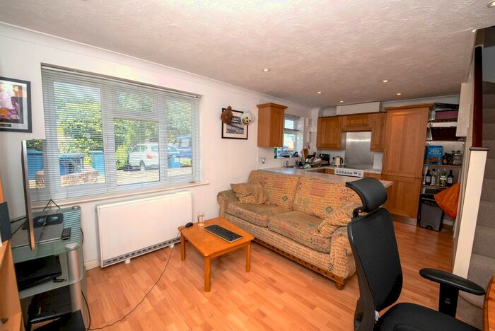 1 Bedroom Semi-Detached House To Rent In Southern Way, Farnham, GU9