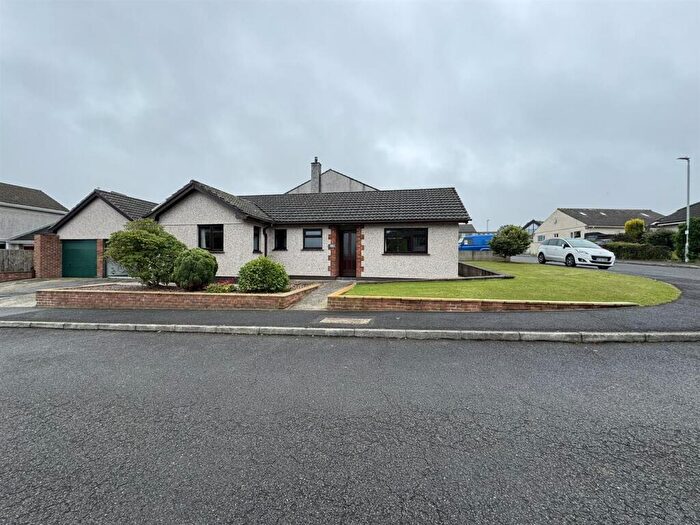 4 Bedroom Detached Bungalow To Rent In Park Gwyn, St. Stephen, St. Austell, PL26