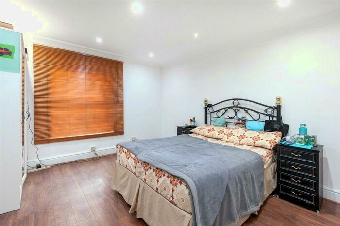 2 Bedroom Apartment For Sale In Hackney Road, London, E2