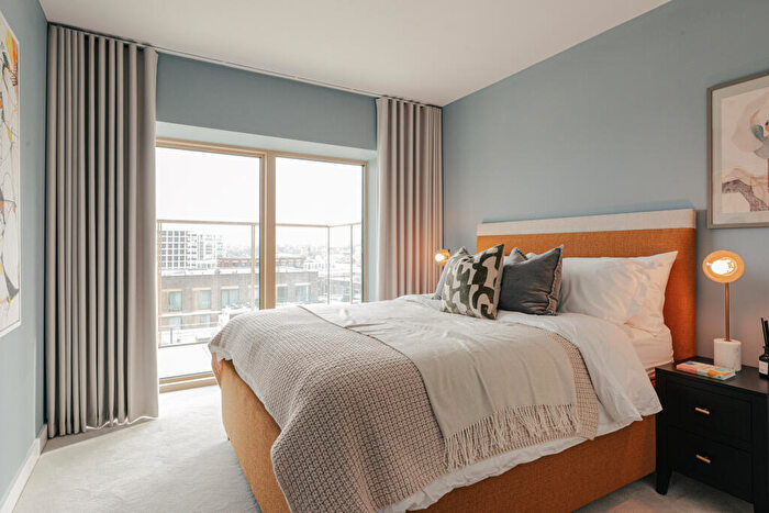 1 Bedroom Apartment For Sale In Starboard Way, London, E16