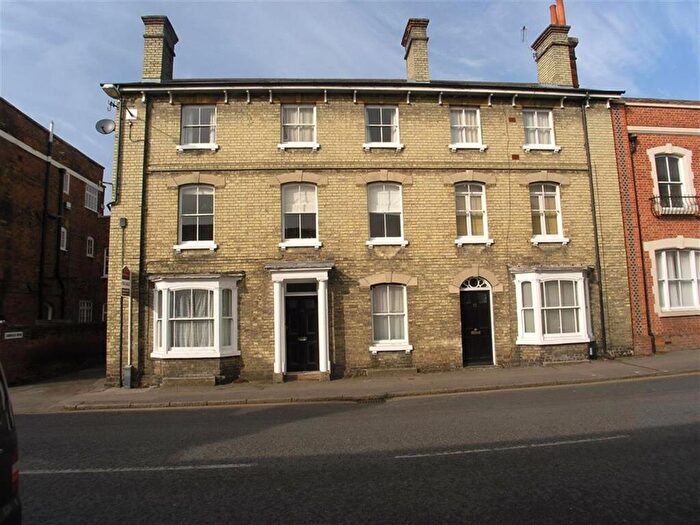1 Bedroom Flat To Rent In Hitchin Street, Baldock, SG7