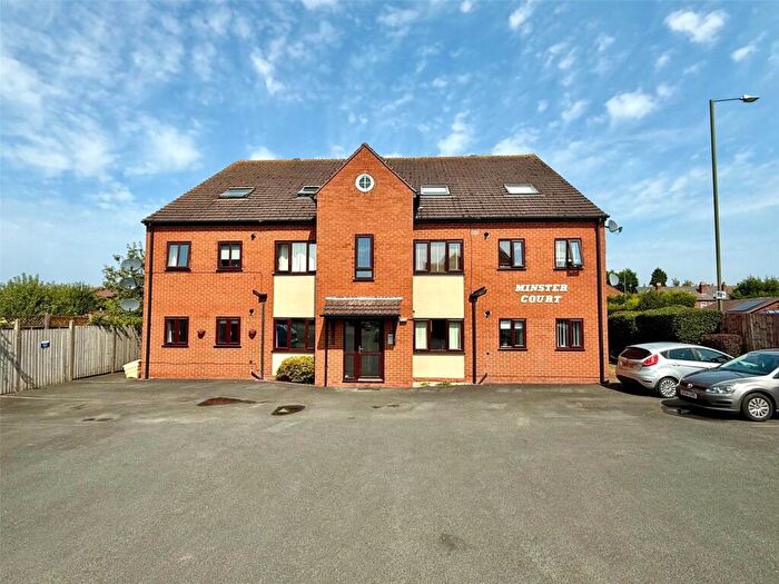2 Bedroom Apartment For Sale In Flat Minster Court, Stourport-On-Severn, Worcestershire, DY13