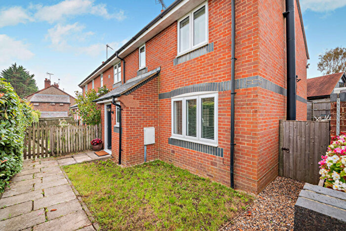3 Bedroom End Of Terrace House For Sale In Lavender Terrace, Ewelme, OX10