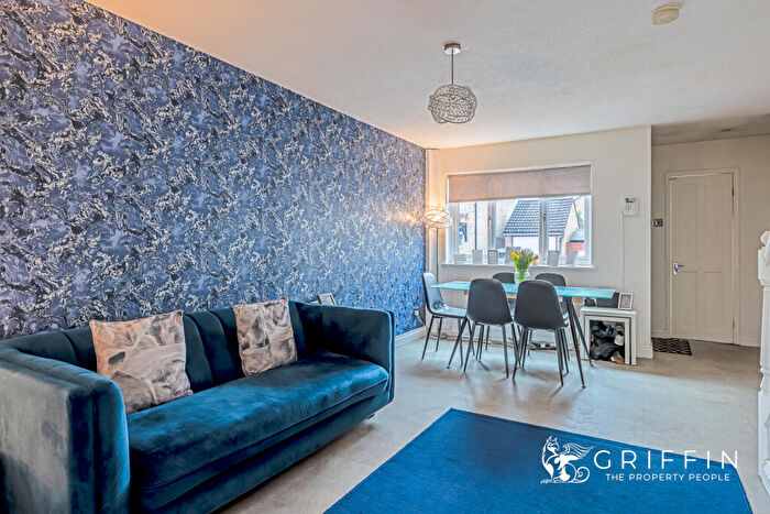 2 Bedroom Semi-Detached House For Sale In Sundew Court, Grays, RM17