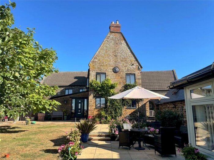 6 Bedroom Detached House For Sale In Preston Deanery, Northampton, NN7