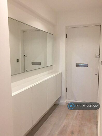 1 Bedroom Flat To Rent In Gilbey House, London, NW1