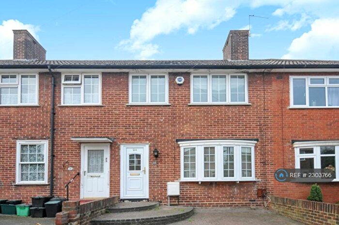 3 Bedroom Terraced House To Rent In Framlingham Crescent, London, SE9