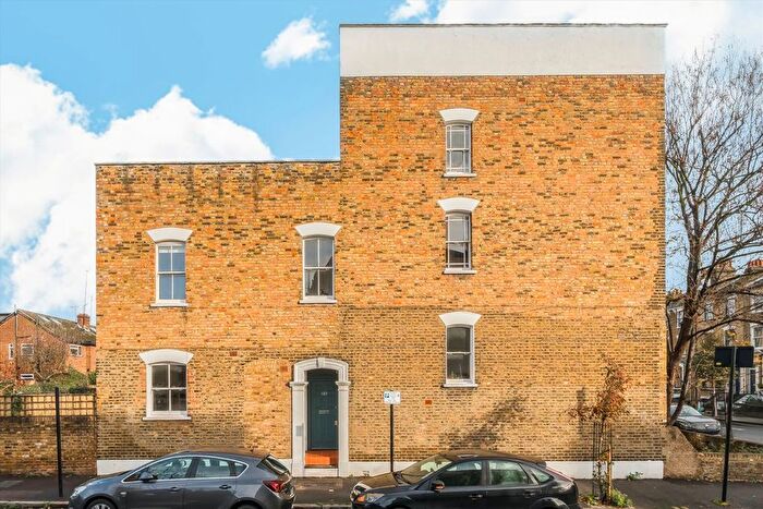 1 Bedroom Flat For Sale In Graham Road, Hackney, E8