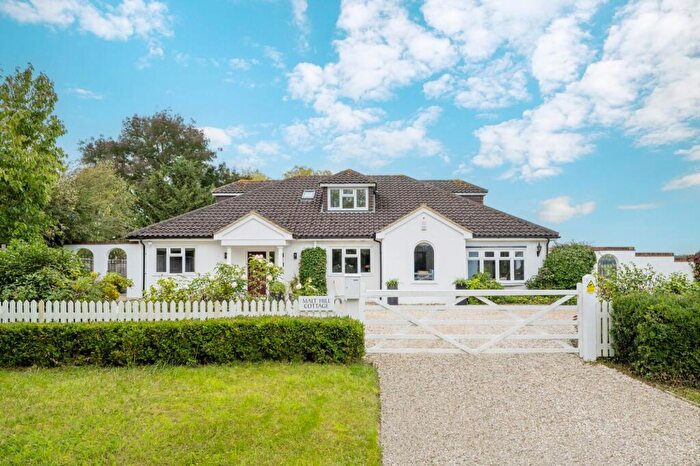 5 Bedroom Detached House For Sale In Malt Hill, Warfield, RG42
