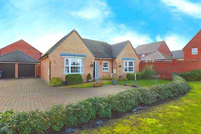 3 Bedroom Bungalow For Sale In Skylark Avenue, Southminster, Essex, CM0