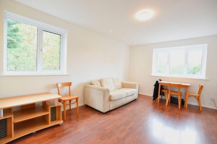 2 Bedroom Flat To Rent In Britten Court, Abbey Lane, E15