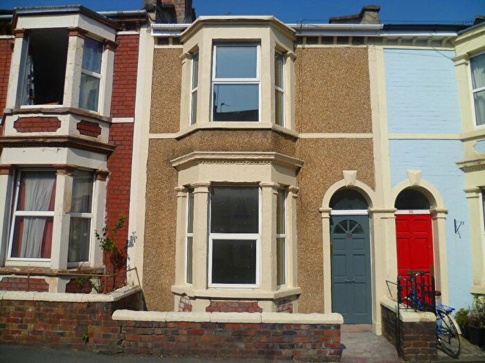 2 Bedroom Terraced House To Rent In Lawrence Avenue, Easton, Bristol, BS5