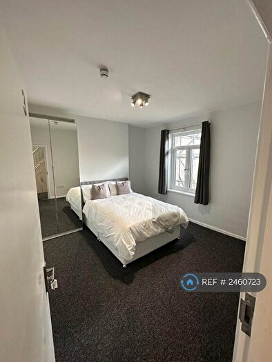 6 Bedroom End Of Terrace House To Rent In Duckpool Road, Newport, NP19