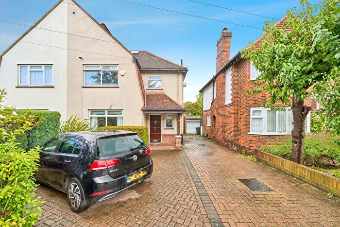 4 Bedroom End Of Terrace House For Sale In Clarence Avenue, New Malden, KT3