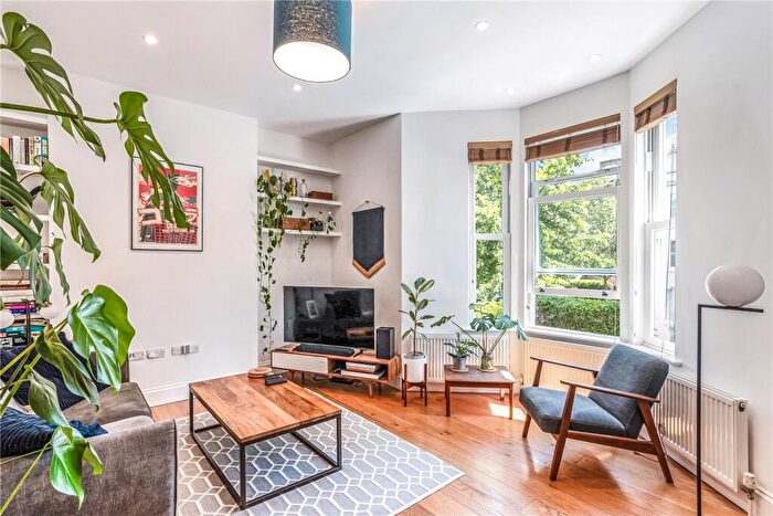 2 Bedroom Apartment To Rent In Barry Road, East Dulwich, London, SE22