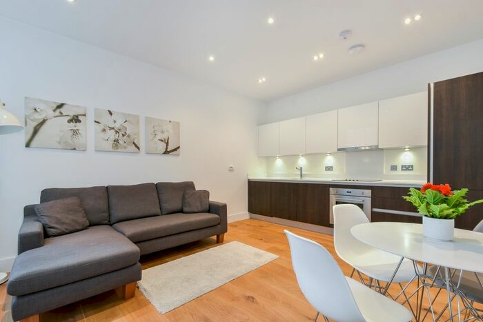 1 Bedroom Flat To Rent In Green Lanes, London, N13