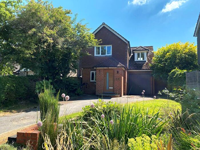 3 Bedroom Detached House For Sale In Medway Drive, Forest Row, RH18