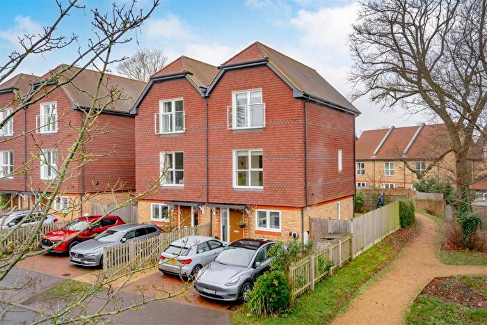 3 Bedroom Semi-Detached House For Sale In King Edward Road, Christs Hospital, Horsham, RH13