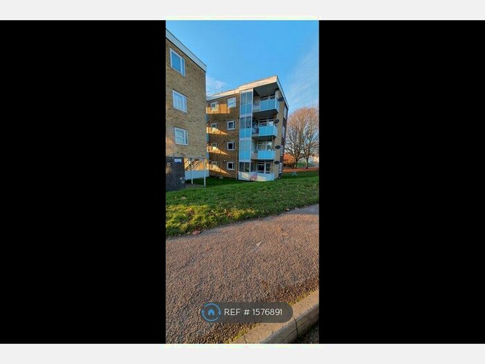 2 Bedroom Flat To Rent In Ellwood Avenue, Southampton, SO19