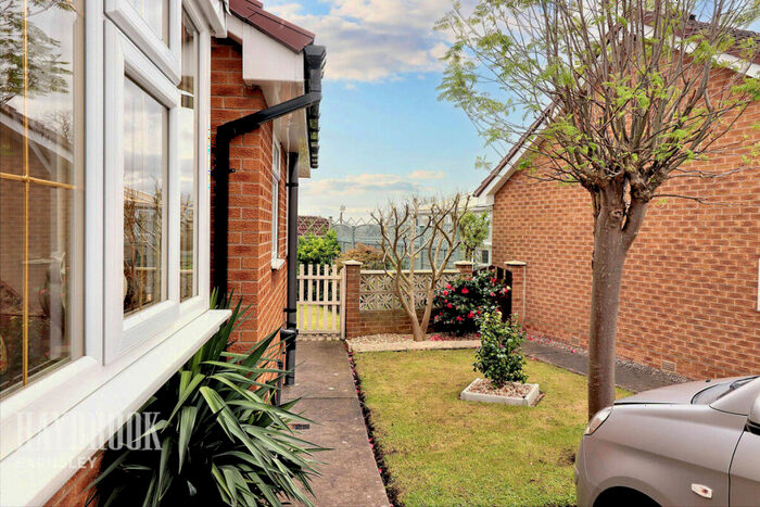 2 Bedroom Detached Bungalow For Sale In Haverdale Rise, Old Town, S75