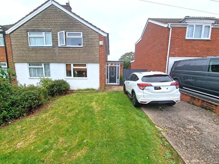 2 Bedroom Semi-Detached House For Sale In Watermead Road, Limbury Mead, Luton, Bedfordshire, LU3