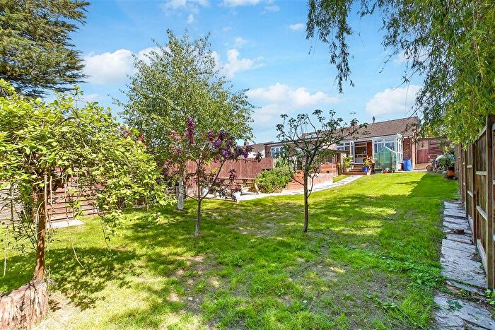 2 Bedroom Semi-detached Bungalow For Sale In Wayside Avenue, Tenterden, Kent, TN30