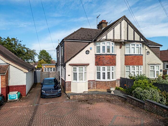 3 Bedroom Semi-Detached House For Sale In Whitehill Lane, Gravesend, Kent, DA12