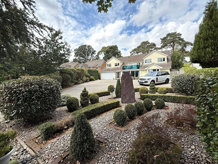 5 Bedroom Detached House For Sale In Cotton Close, Broadstone, BH18