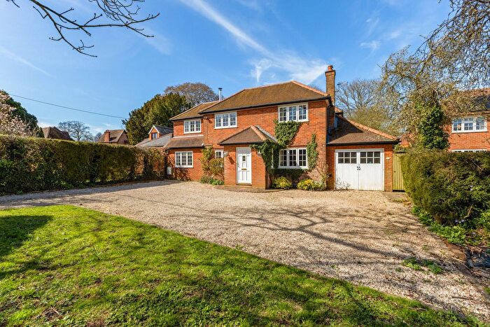 4 Bedroom Detached House For Sale In South Warnborough, Hook, RG29
